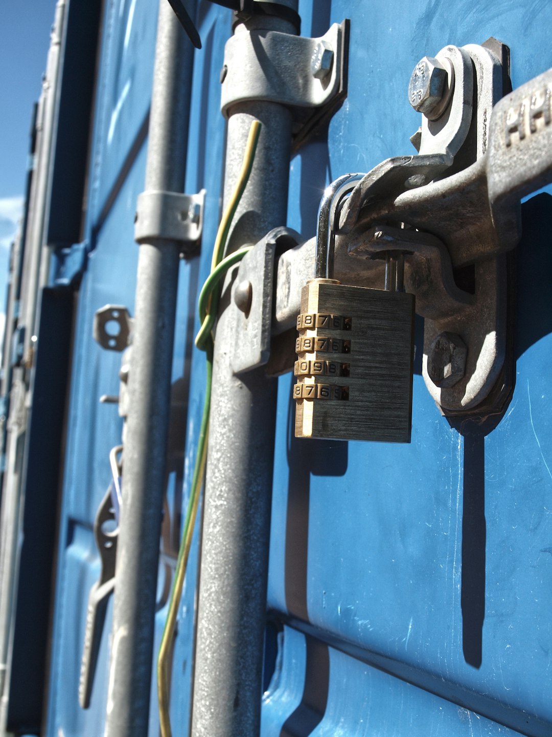 contact-img a-close-up-of-a-blue-machine-73qxcfkyfui